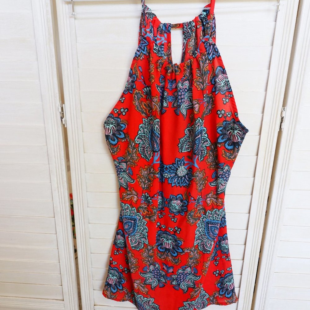 Woman's clothing